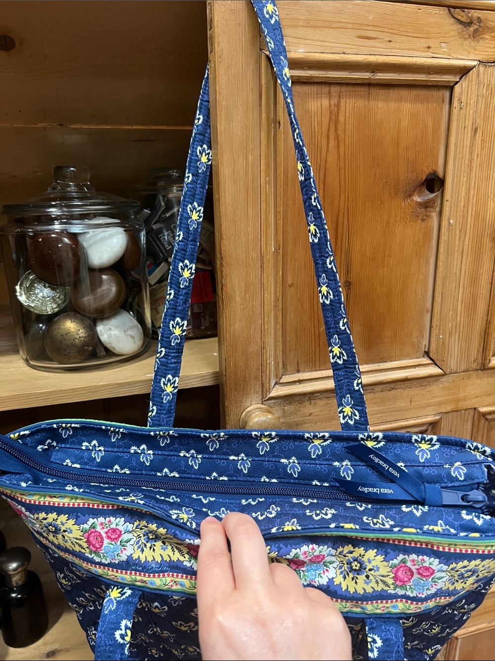 NWOT Vera Bradley Small Original Tote in Maison Blue Pattern - Picture 9 of 11